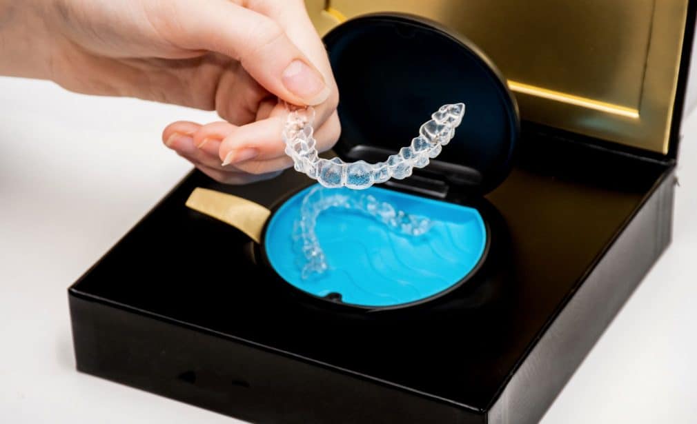 Voyadent İnvisalign (şeffaf palak,align tedavisi)